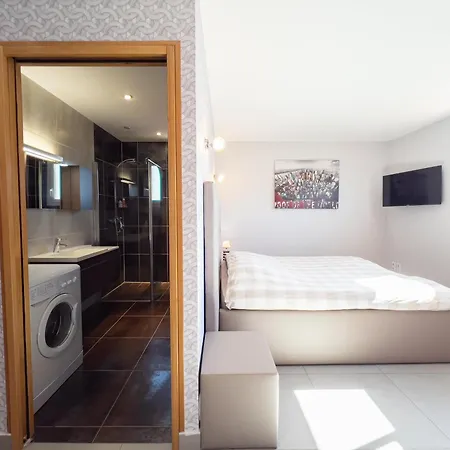 Villa Grande Maison Moderne Avec Piscine 10 Personnes *