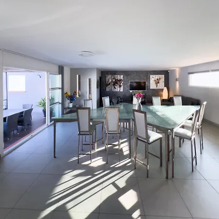 Villa Grande Maison Moderne Avec Piscine 10 Personnes *
