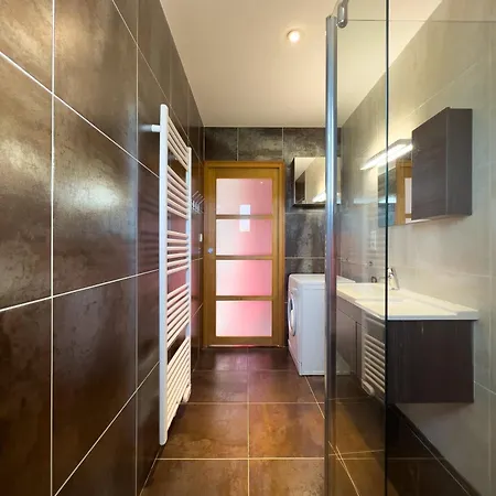 Grande Maison Moderne Avec Piscine 10 Personnes Trouillas