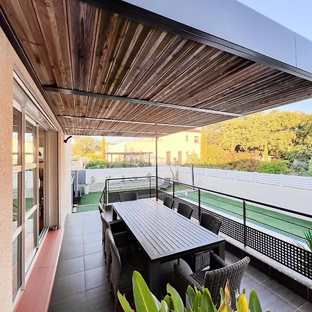 Grande Maison Moderne Avec Piscine 10 Personnes *